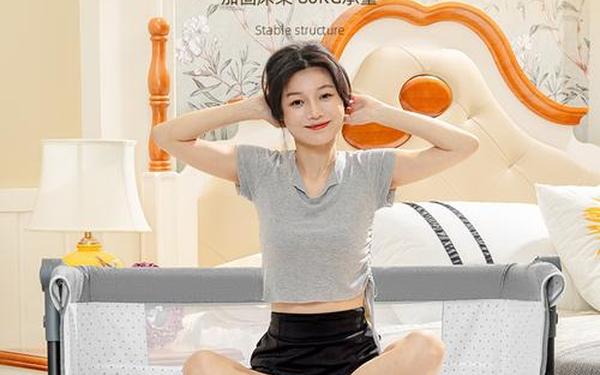 打扑克猛烈摇床不盖被子,婴儿摇床被子铺法图片