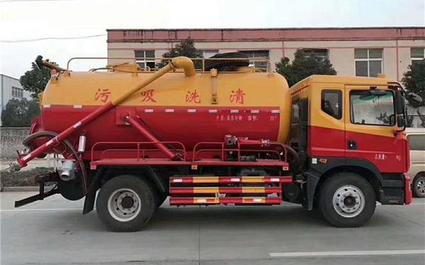 昂哈昂哈够了太满了_吸污车